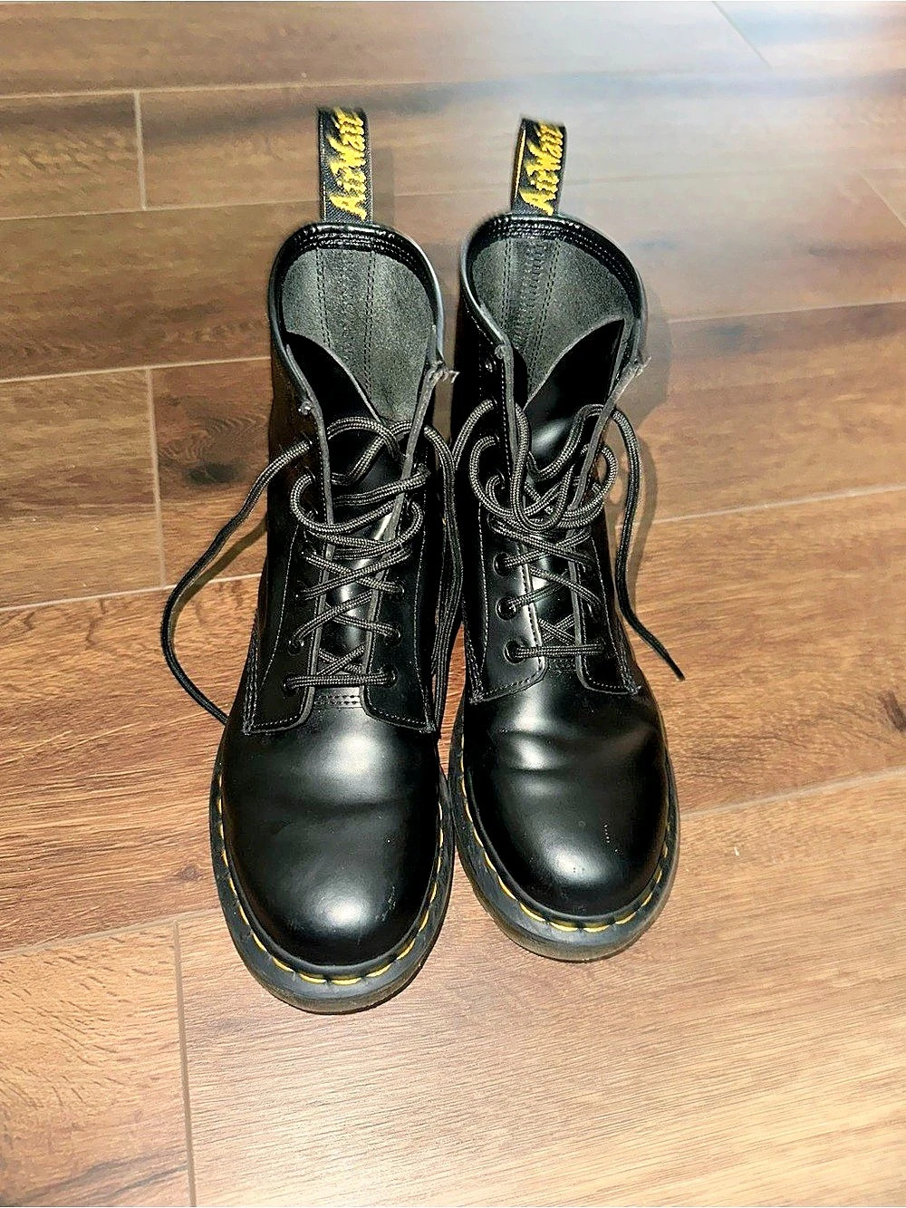 Dr. Martens 1460 Smooth Leather Lace Up Boots Smooth Leather Combat Boots in